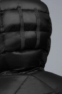 Canada Goose Hybridge Lite Hoody - Women's|-|Hybridge Lite à Capuchon - Femme 41 Canada Goose Hybridge Lite Hoody - Women's|-|Hybridge Lite à Capuchon - Femme -Canada Goose 2703L 7E 7EDetail5 20Black 20 20Graphite