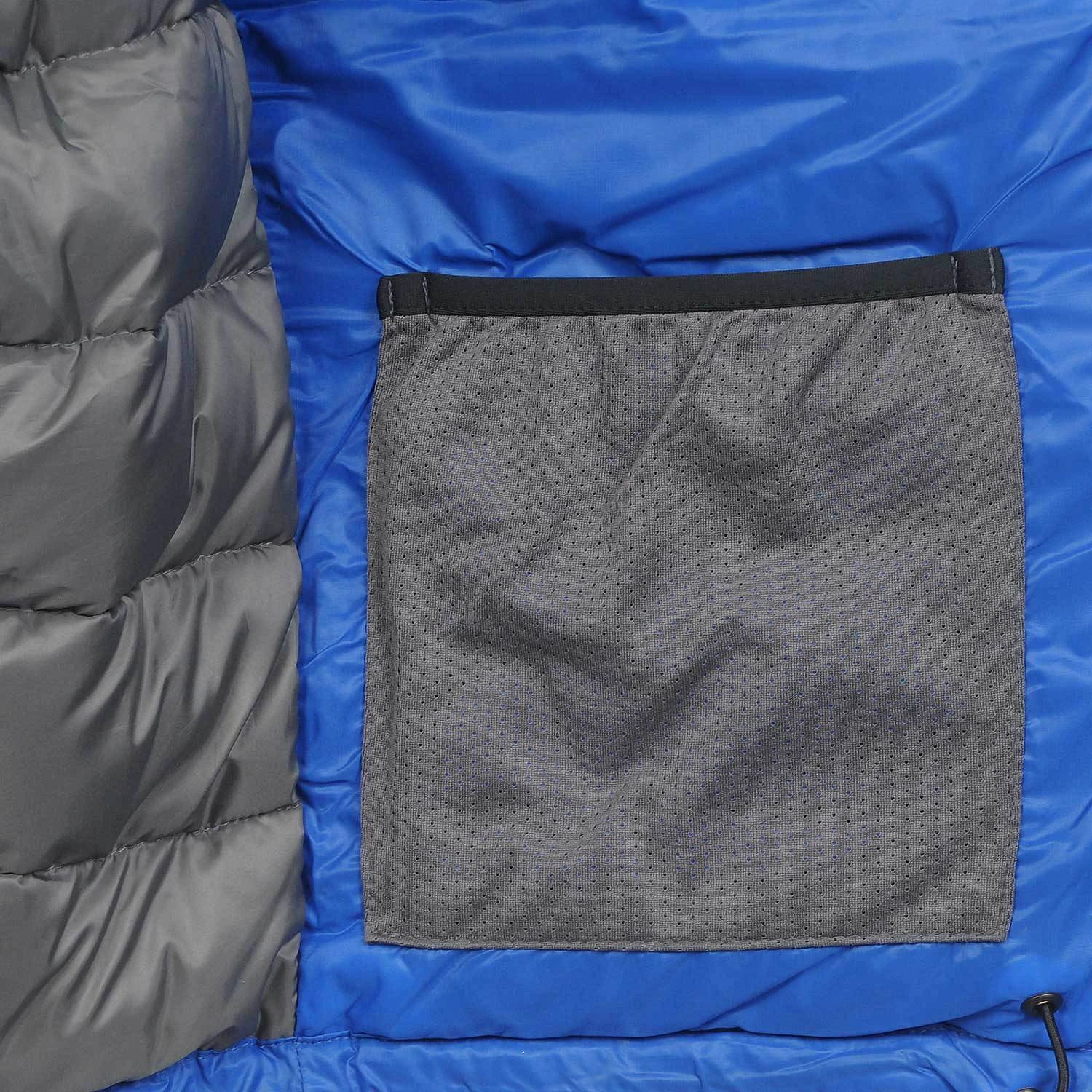 Canada Goose Polar Bear International Lodge Hoody - Men's|-|Polar Bear International Lodge à Capuchon - Homme 4 Canada Goose Polar Bear International Lodge Hoody - Men's|-|Polar Bear International Lodge à Capuchon - Homme - Image 2