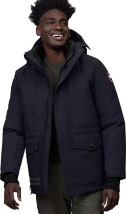 Canada Goose Toronto Jacket - Men's|-|Manteau Toronto - Homme 28 Canada Goose Toronto Jacket - Men's|-|Manteau Toronto - Homme -Canada Goose CGO 1049M 7E 7ESide4 20Navy 20 20Black