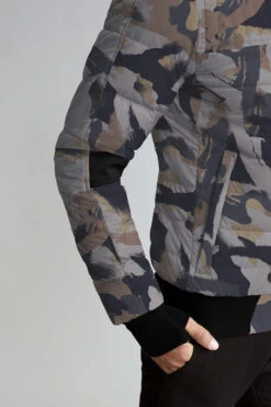 Canada Goose Cabri Print Hoody - Men's|-|Manteau à Capuchon Imprimé Cabri - Homme 27 Canada Goose Cabri Print Hoody - Men's|-|Manteau à Capuchon Imprimé Cabri - Homme -Canada Goose CGO 2208MP 7E 7Edd 20Free 20Form 20Camo 20 20Admiral 20Navy