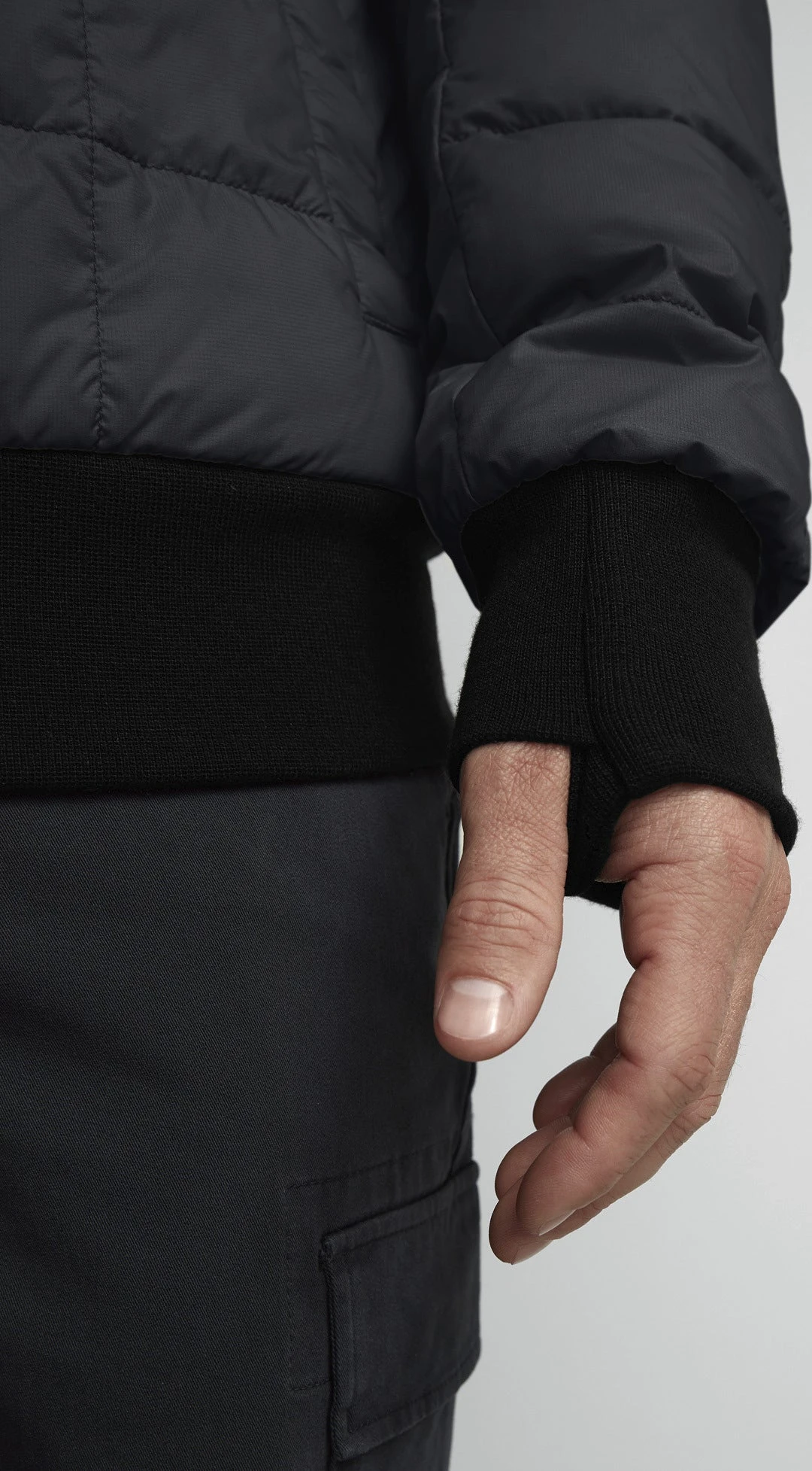 Canada Goose Wilmington Pullover - Men's|-|Chandail Wilmington - Homme 11 Canada Goose Wilmington Pullover - Men's|-|Chandail Wilmington - Homme - Image 9