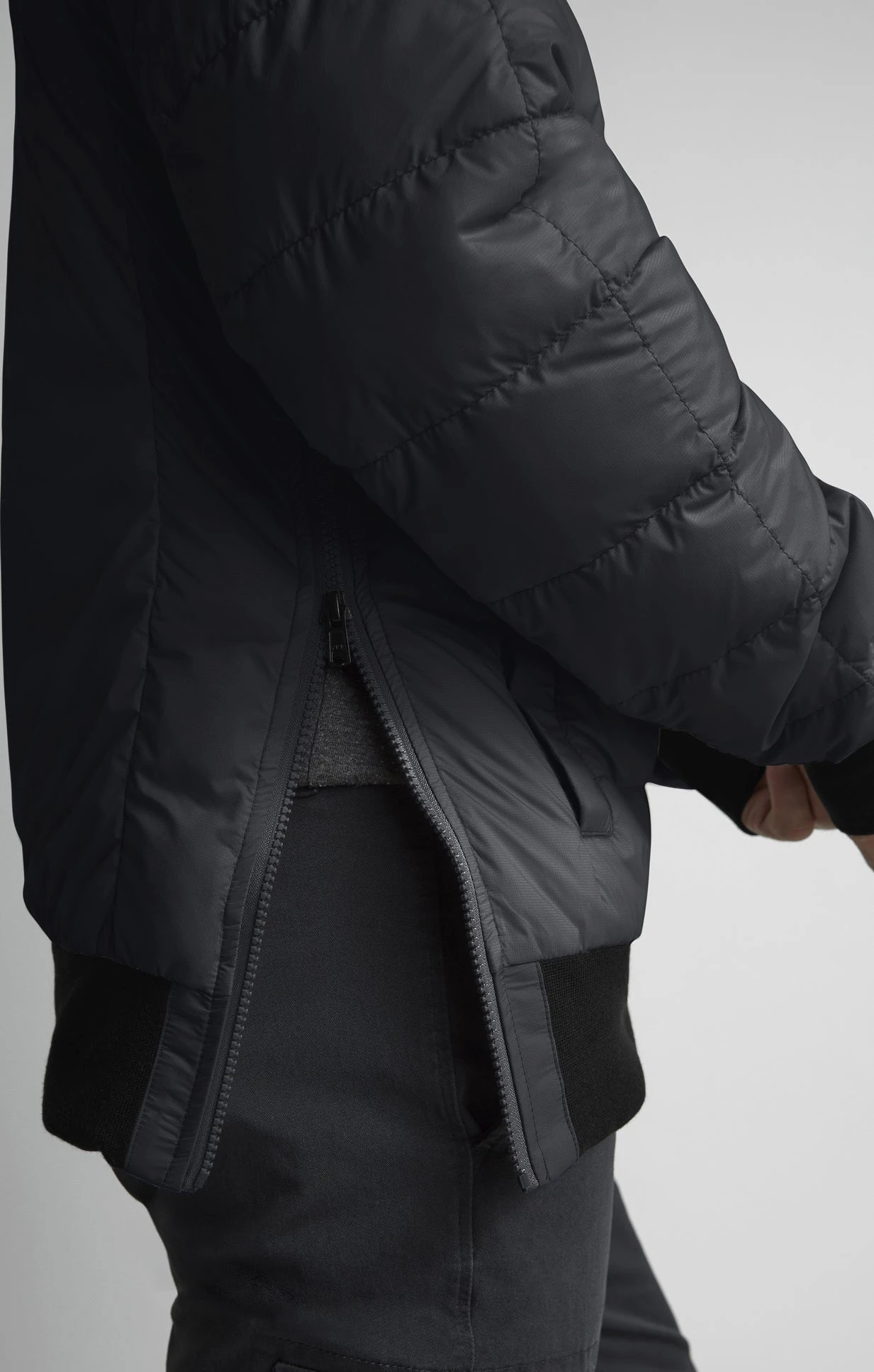 Canada Goose Wilmington Pullover - Men's|-|Chandail Wilmington - Homme 7 Canada Goose Wilmington Pullover - Men's|-|Chandail Wilmington - Homme - Image 5