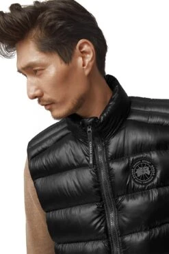 Canada Goose Crofton Down Vest - Black Label - Men’s|-|Veste En Duvet Crofton - Black Label - Homme 21 Canada Goose Crofton Down Vest - Black Label - Men’s|-|Veste En Duvet Crofton - Black Label - Homme -Canada Goose CGO 2229MB 7E 7EDetail3 20Black