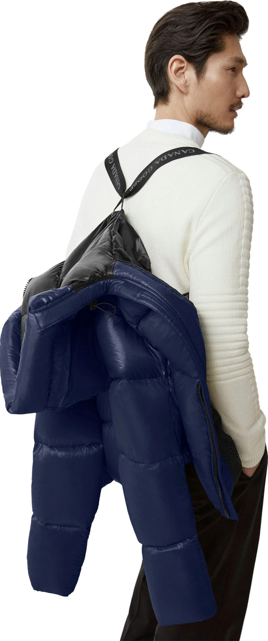 Canada Goose Crofton Puffer Jacket - Black Disc - Men's|-|Manteau Matelassé Crofton - Écusson Noir - Homme 9 Canada Goose Crofton Puffer Jacket - Black Disc - Men's|-|Manteau Matelassé Crofton - Écusson Noir - Homme - Image 7