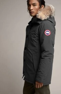 Canada Goose Chateau - Fusion Fit - Men's|-|Parka Chateau - Coupe Fusion - Homme -Canada Goose CGO 3426MA 7E 7EDetail2 20Graphite