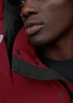 Canada Goose Wyndham Parka Black Label - Men's|-|Parka Wyndham Black Label - Homme 36 Canada Goose Wyndham Parka Black Label - Men's|-|Parka Wyndham Black Label - Homme -Canada Goose CGO 3808MB 7E 7EE 20Inferno 20Red