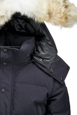 Canada Goose Wyndham Parka Black Label - Men's|-|Parka Wyndham Black Label - Homme 31 Canada Goose Wyndham Parka Black Label - Men's|-|Parka Wyndham Black Label - Homme -Canada Goose CGO 3808MB 7E 7EStudio 20Detail 20Navy