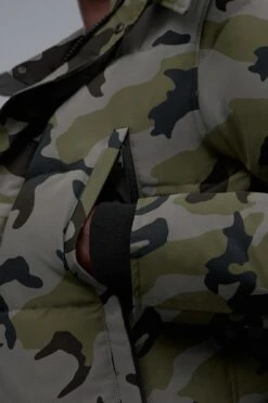 Canada Goose Wyndham Parka Print - Men's|-|Parka Wyndham Imprimé - Homme 20 Canada Goose Wyndham Parka Print - Men's|-|Parka Wyndham Imprimé - Homme -Canada Goose CGO 3808MP 7E 7EDetail7 20Classic 20Camo 20Coastal 20Grey