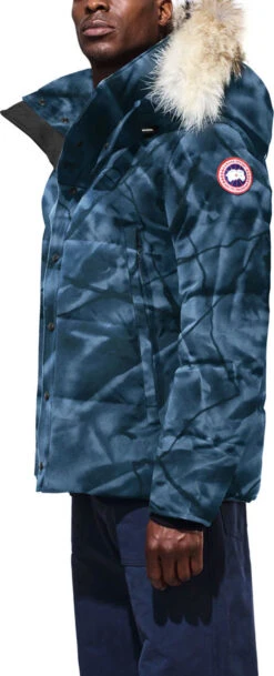 Canada Goose Wyndham Parka - Men's|-|Parka Wyndham - Homme 38 Canada Goose Wyndham Parka - Men's|-|Parka Wyndham - Homme -Canada Goose CGO 3808M 7EBlue 20Camo 7ESide