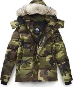 Canada Goose Wyndham Parka - Men's|-|Parka Wyndham - Homme 37 Canada Goose Wyndham Parka - Men's|-|Parka Wyndham - Homme -Canada Goose CGO 3808M 7E 7Eopen 20Classic 20Camo ef614c32 45ef 4fdd 8a40 ac858fec4504