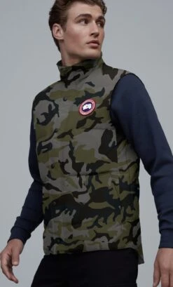 Canada Goose Garson Crew Vest Print - Men's|-|Veste Garson Crew Imprimé - Homme -Canada Goose CGO 4151MP 7E 7EDetail1 20Classic 20Camo 20Coastal 20Grey