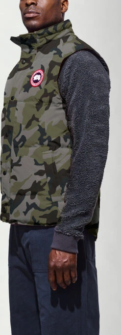 Canada Goose Garson Crew Vest Print - Men's|-|Veste Garson Crew Imprimé - Homme -Canada Goose CGO 4151MP 7E 7Eside 20Classic 20Camo 20Coastal 20Grey