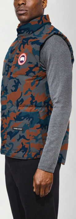 Canada Goose Freestyle Crew Vest Black Label - Men's|-|Veste à Col Rond Freestyle Black Label - Homme 19 Canada Goose Freestyle Crew Vest Black Label - Men's|-|Veste à Col Rond Freestyle Black Label - Homme -Canada Goose CGO 4154MP 7E 7Emodel 20Classic 20Camo 20 20Rust