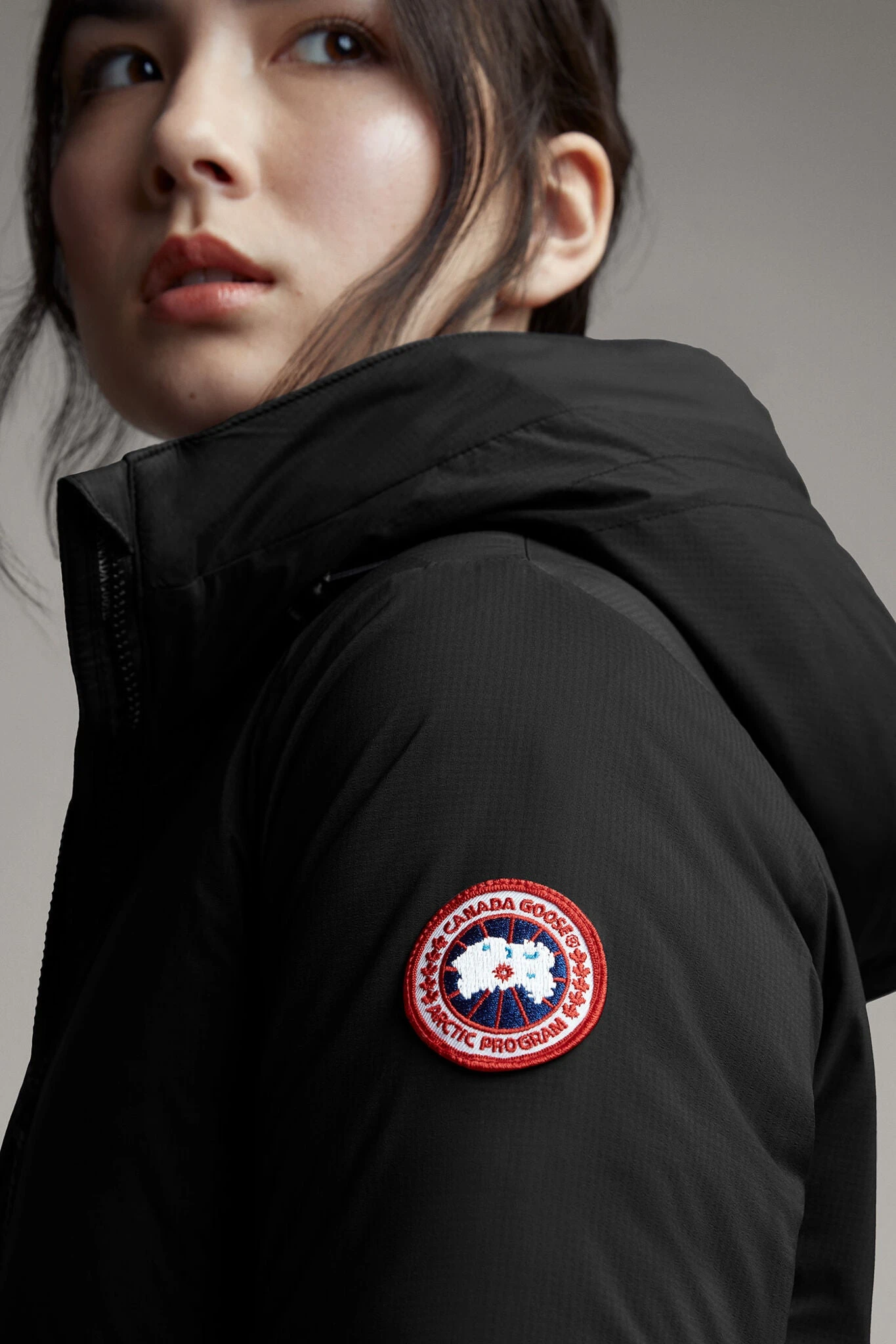 Canada Goose Camp Hoody Matte Finish - Women's|-|Manteau à Capuchon Camp Finition Mate - Femme 9 Canada Goose Camp Hoody Matte Finish - Women's|-|Manteau à Capuchon Camp Finition Mate - Femme - Image 7