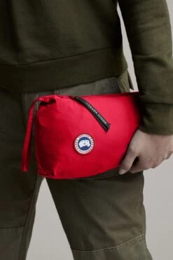 Canada Goose Camp Hoody Matte Finish - Women's|-|Manteau à Capuchon Camp Finition Mate - Femme 36 Canada Goose Camp Hoody Matte Finish - Women's|-|Manteau à Capuchon Camp Finition Mate - Femme -Canada Goose CGO 5078L 7E 7EDetail4 20Red