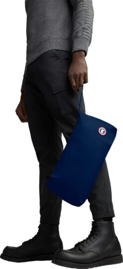 Canada Goose Lodge Hoody Matte Finish - Men's|-|Manteau à Capuchon Lodge Finition Mate - Homme -Canada Goose CGO 5078M 7E 7EE 20Atlantic 20Navy e3b3cdcd cf1e 4ccd 8f54 c8e48cb200d6