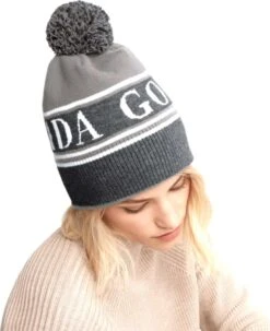 Canada Goose Pom Toque - Women's|-|Tuque à Pompon Canada Goose - Femme 21 Canada Goose Pom Toque - Women's|-|Tuque à Pompon Canada Goose - Femme -Canada Goose CGO 5114L 7E 7EModel1 20Heather 20Grey 8de27fb4 e303 4040 b749 d961d9601284