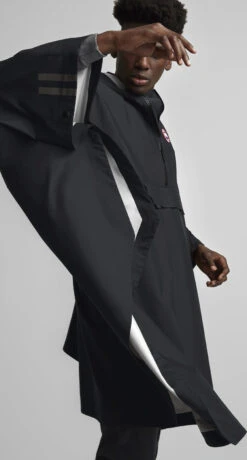 Canada Goose Field Poncho - Men's|-|Poncho Field - Homme 24 Canada Goose Field Poncho - Men's|-|Poncho Field - Homme -Canada Goose CGO 5610M 7EBlack 7Eside