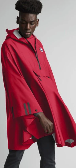 Canada Goose Field Poncho - Men's|-|Poncho Field - Homme 30 Canada Goose Field Poncho - Men's|-|Poncho Field - Homme -Canada Goose CGO 5610M 7ERed 7Emodel