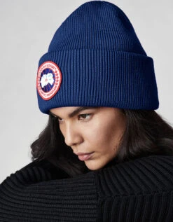 Canada Goose Arctic Disc Toque - Women's|-|Tuque à écusson Arctic - Femme -Canada Goose CGO 6936L 7E 7Emodel 20Pacific 20Blue