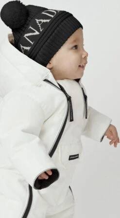 Canada Goose Double Pom Hat - Baby|-|Tuque Double Pom - Bébé -Canada Goose CGO 6942B 7E 7EDetail1 20Black