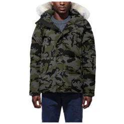 Canada Goose Men's Wyndham Parka - Print -Canada Goose CG 057 7b4d0361 0548 44c8 b5da 814a9b6792c5