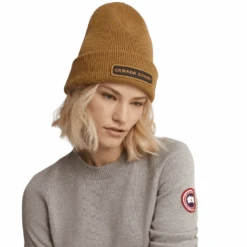 Canada Goose Emblem Rib Toque -Canada Goose Canada Goose Emblem Rib Toque F2